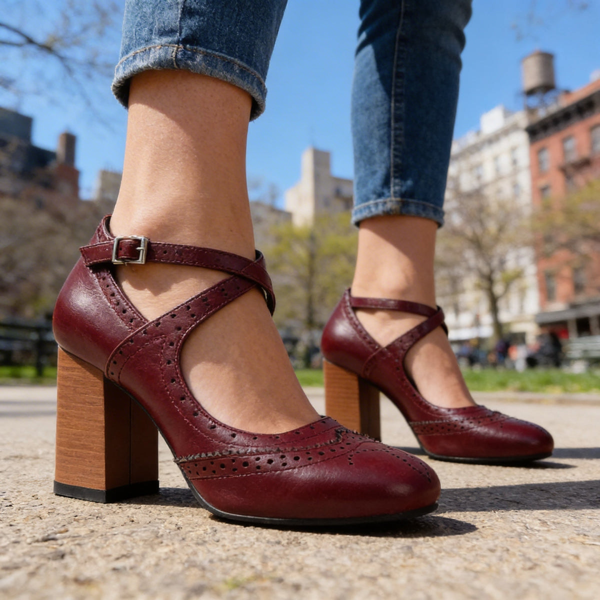 Lilly Brogue Loafers - By Qivii