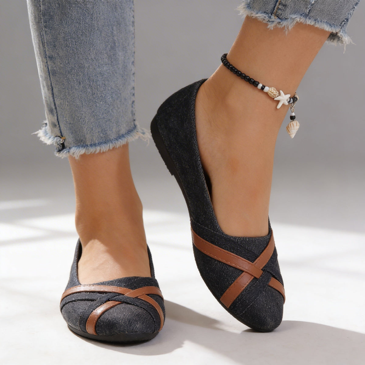 Tessa Canvas Soft Flats - By Qivii