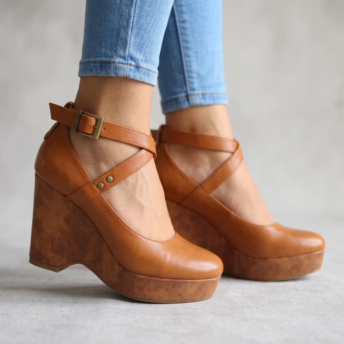 Annabel Cross-Strap Wedges - By Qivii