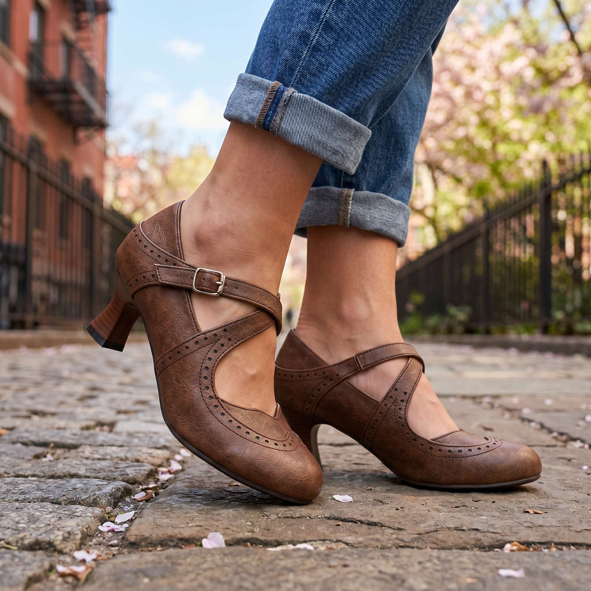 Willow Brogue Loafers - By Qivii