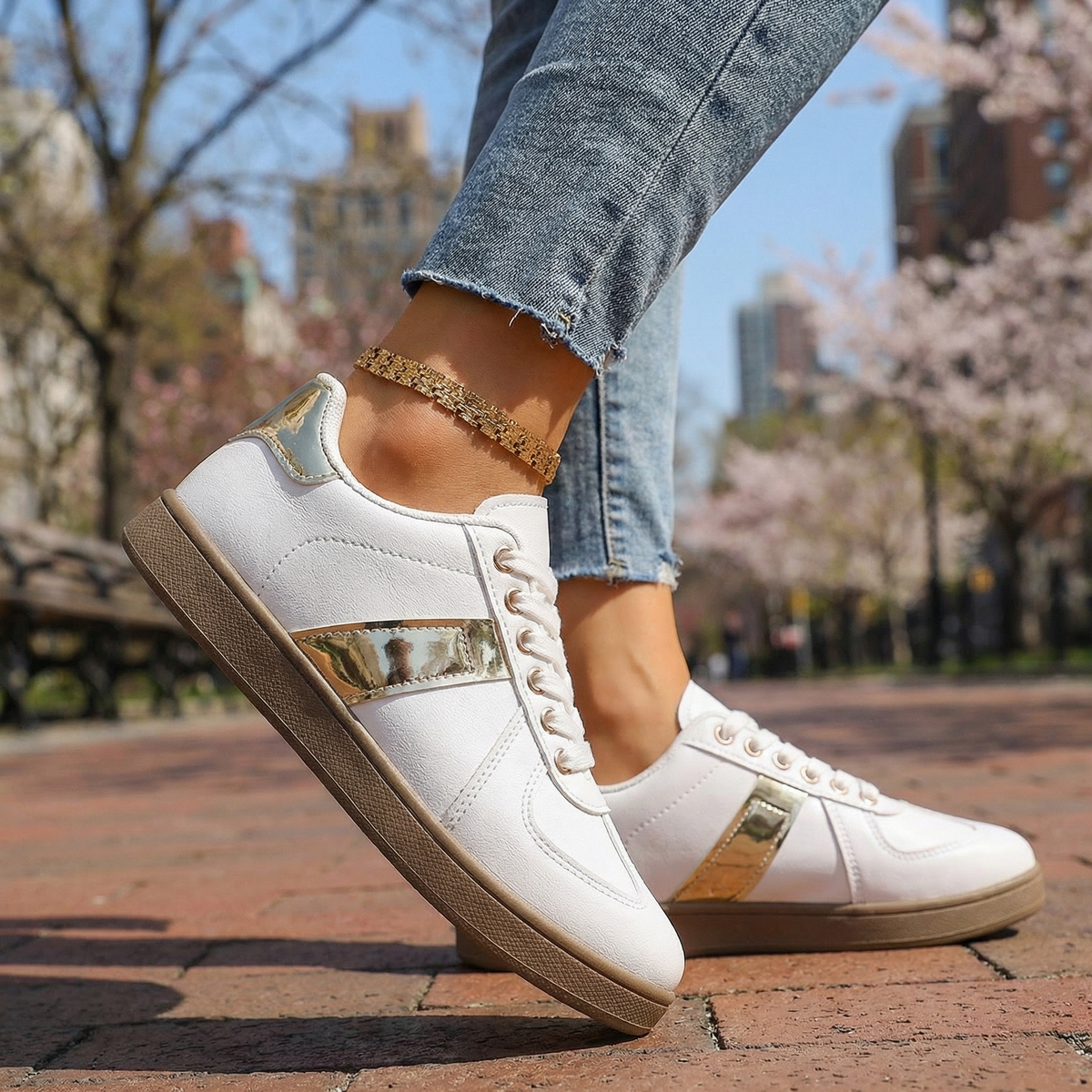 Liora Low-Top Sneakers - By Qivii