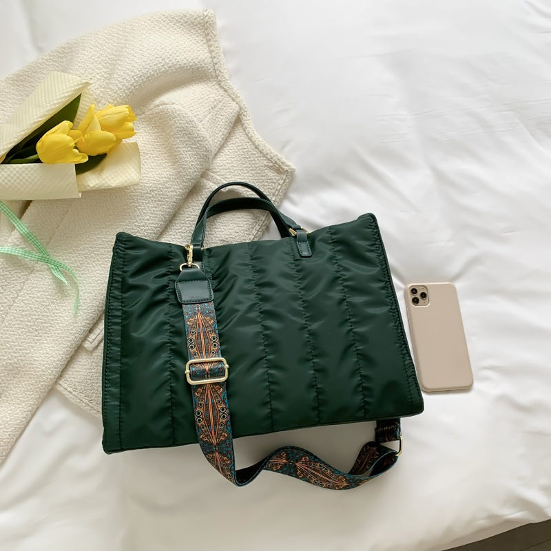 Lelah | Tote Bag - By Qivii