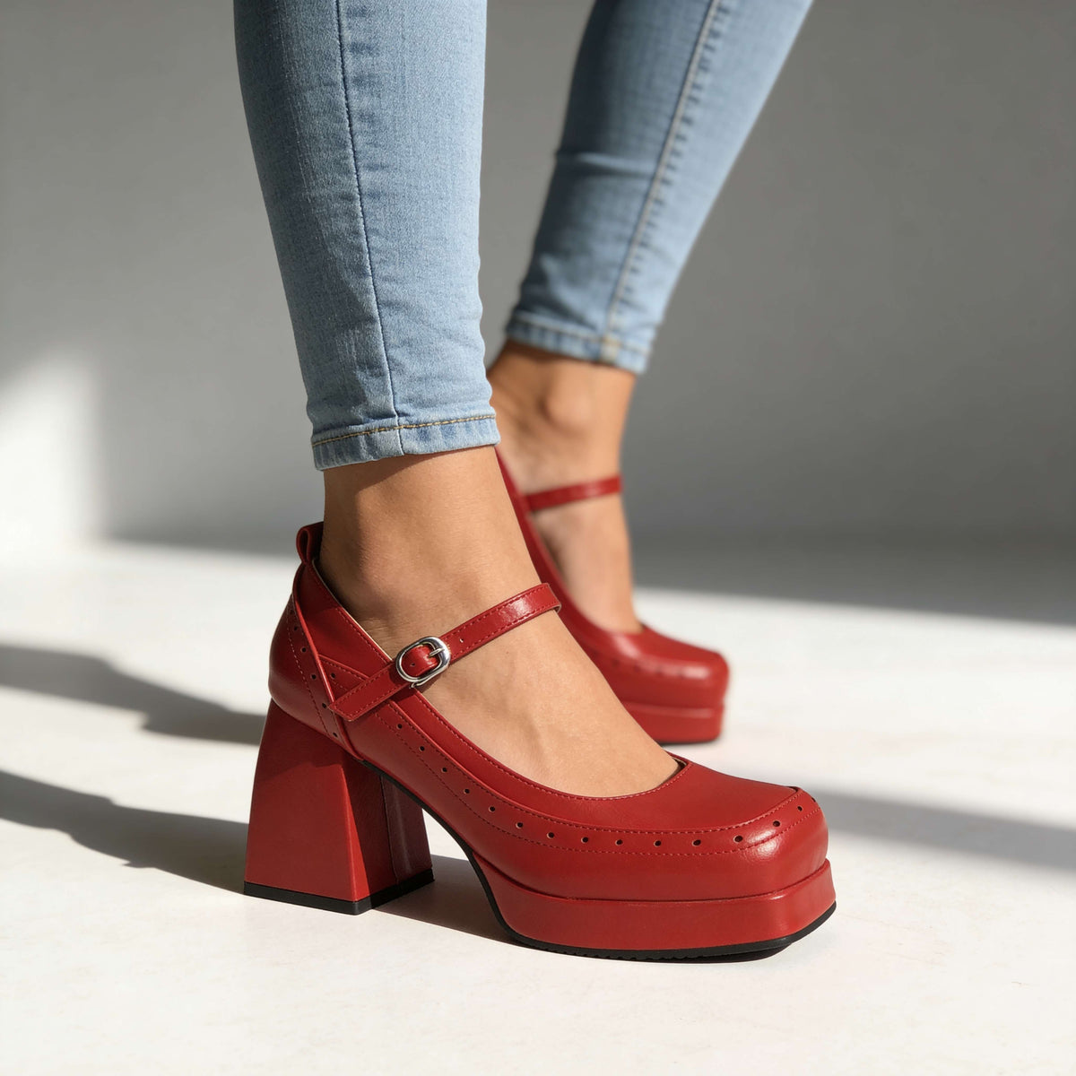 Amelia Brogue Heels - By Qivii