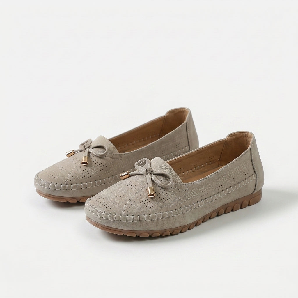 Sabine – Weiche Komfort-Loafer mit zarter Schleife - By Qivii