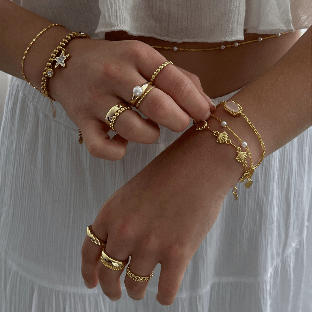 Dotted Ring | By Qivii
