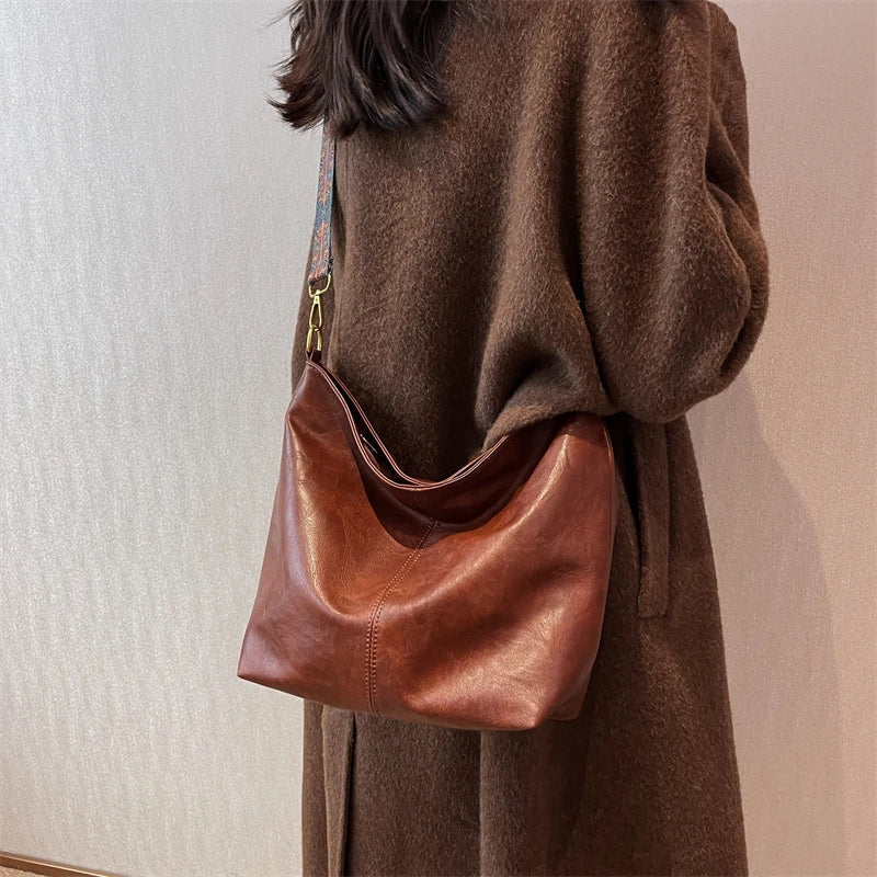 Boyah | Crossbody Bag - By Qivii