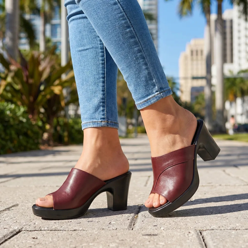Tess Open Toe Slides - By Qivii