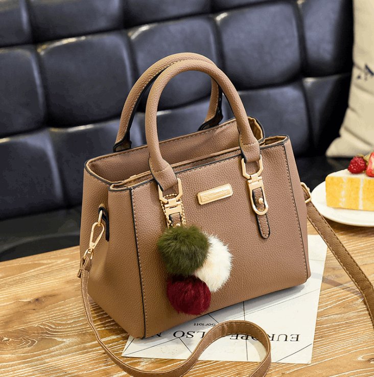 Women's Bulky Leather Shoulder Bag - By Qivii