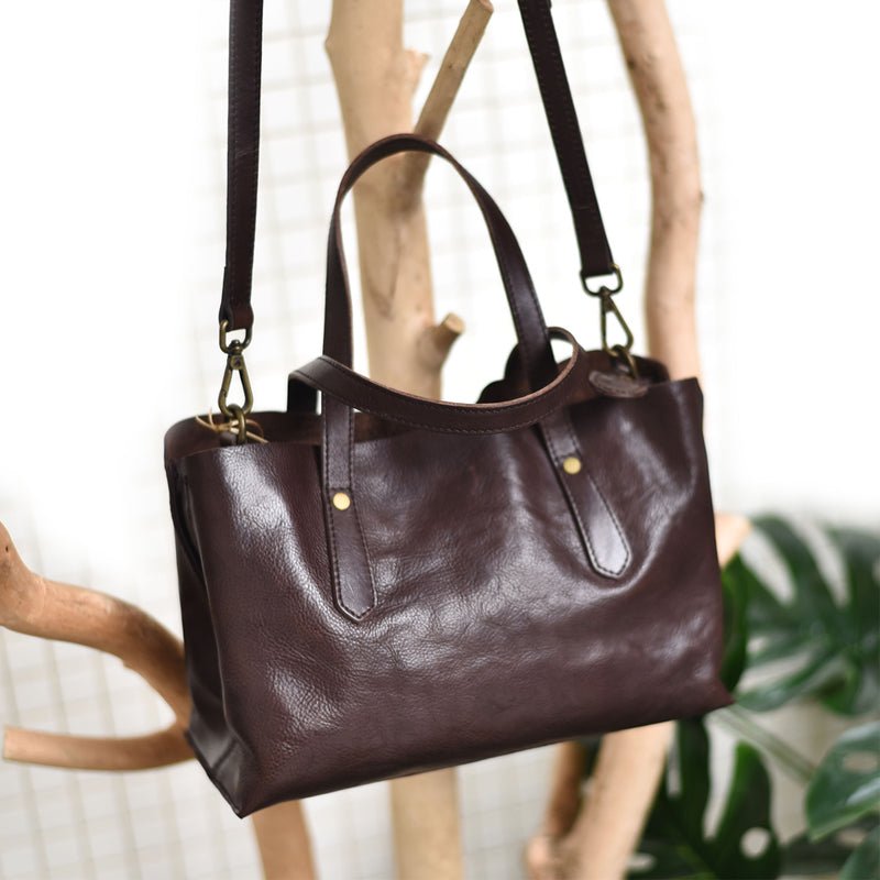 Women's Luxury Leather Shoulder Bag - By Qivii