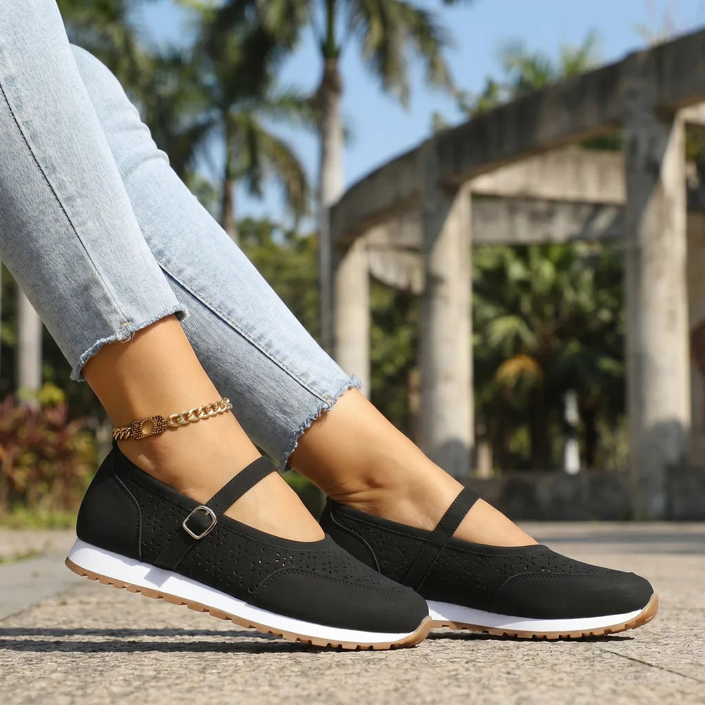 Zarah Strap Flats - By Qivii