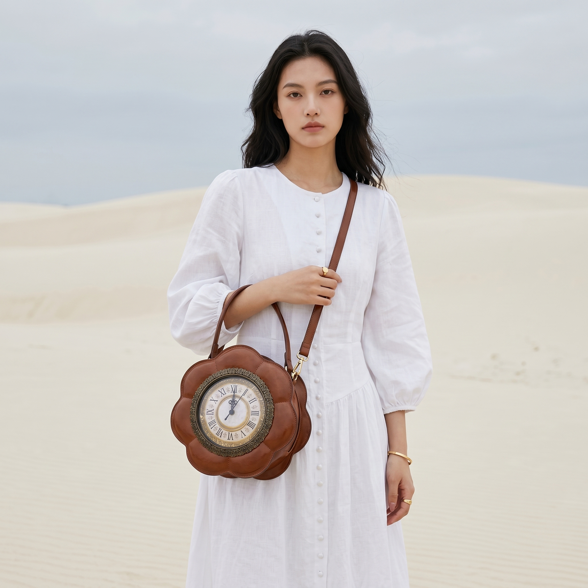 Tempus Élan in Vegan Leather  - By Qivii