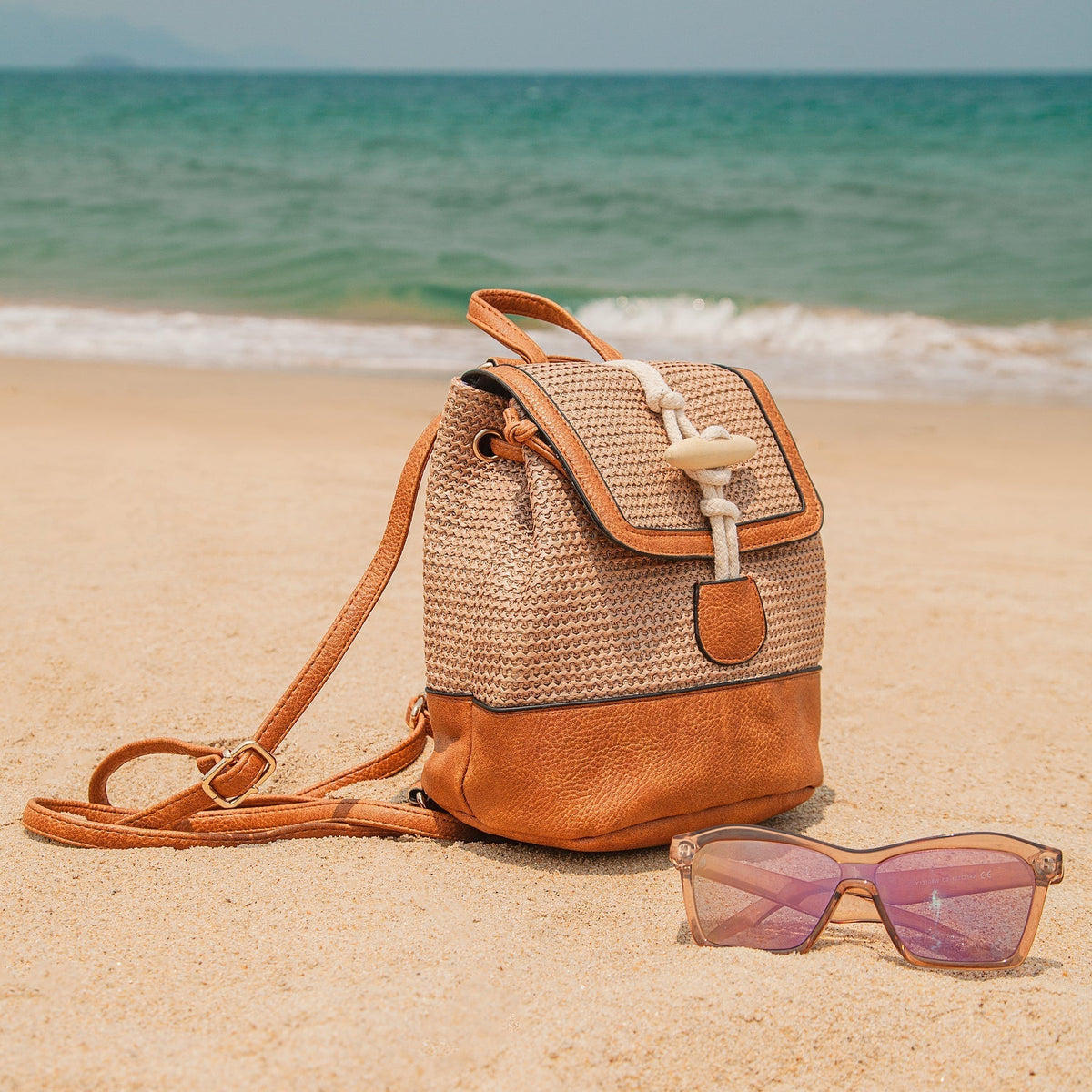 Liorra | Backpack  - By Qivii