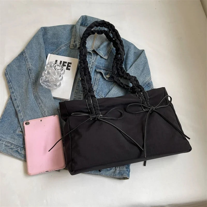 Noeda | Tote Bag  - By Qivii