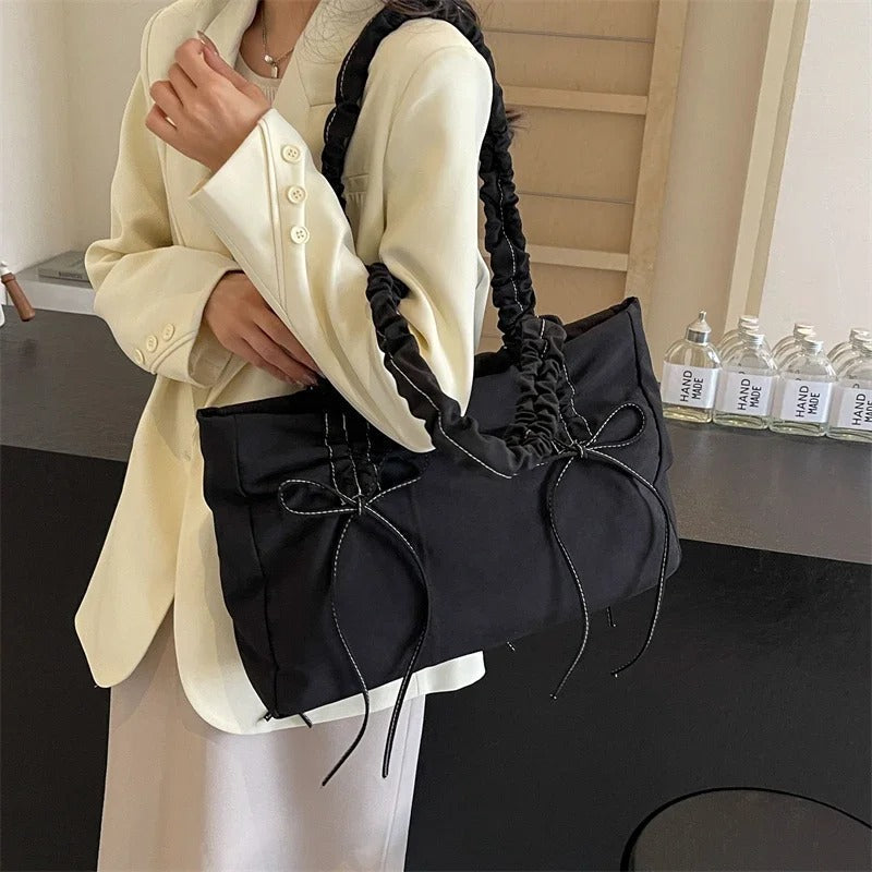 Noeda | Tote Bag  - By Qivii