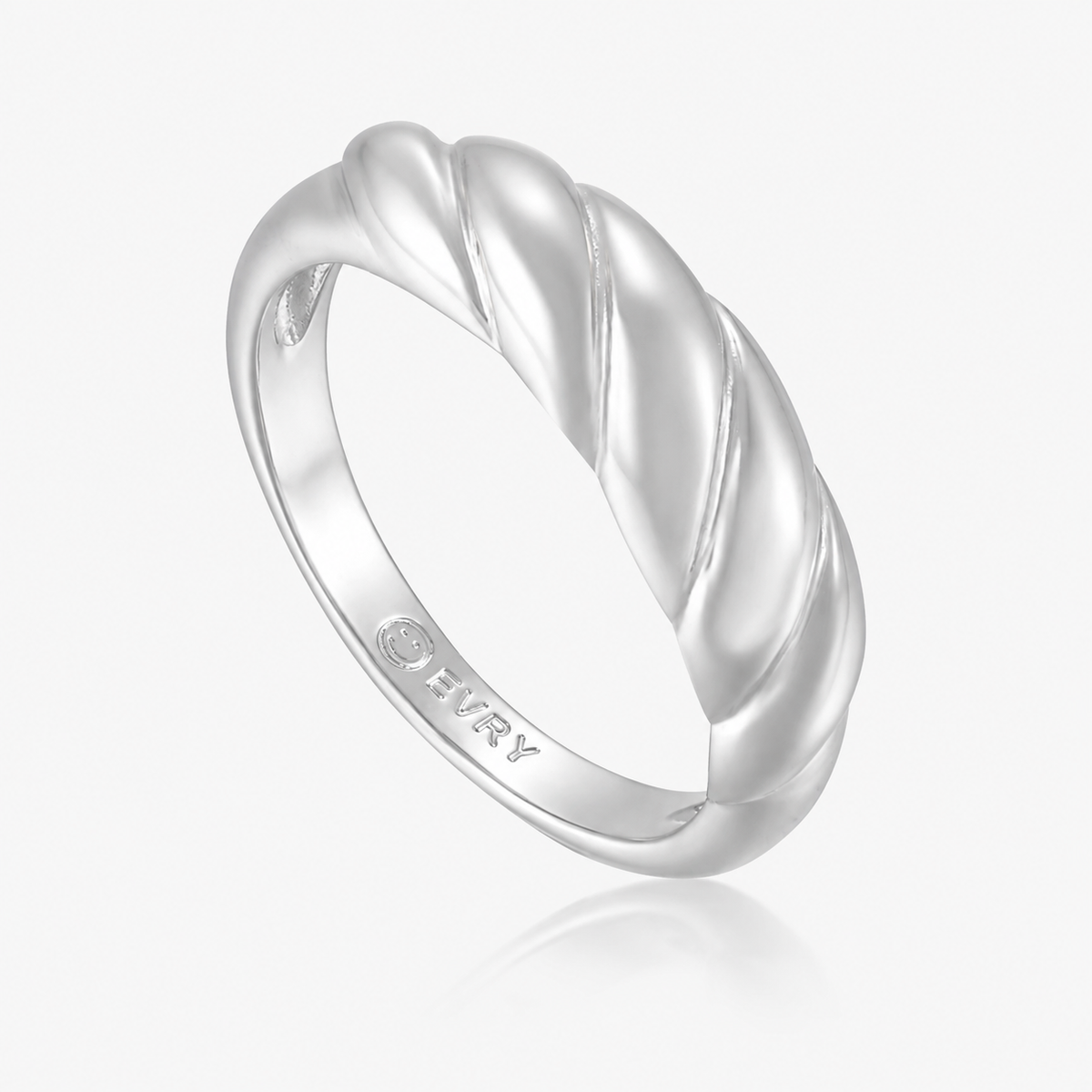 Don't Get It Twisted Ring | By Qivii