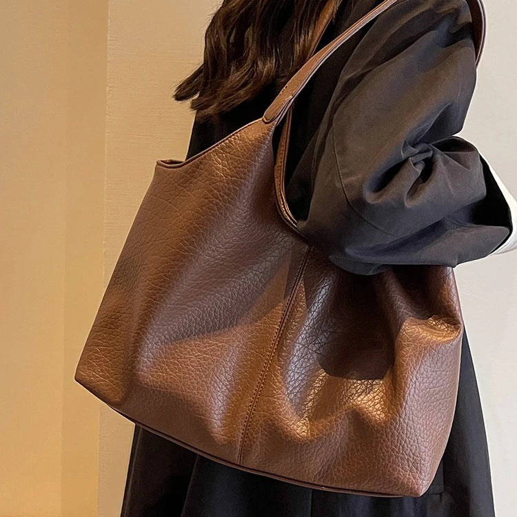 Nalah | Tote Bag  - By Qivii