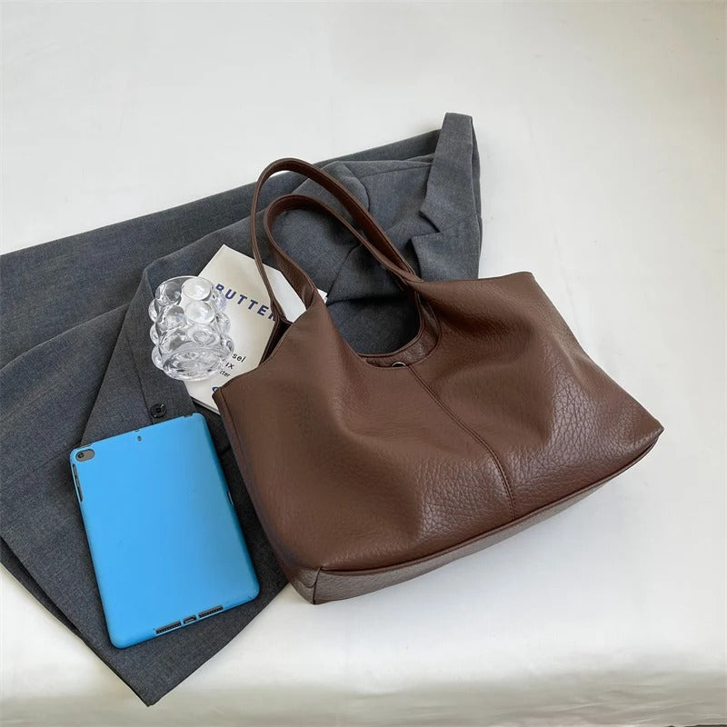 Nalah | Tote Bag  - By Qivii