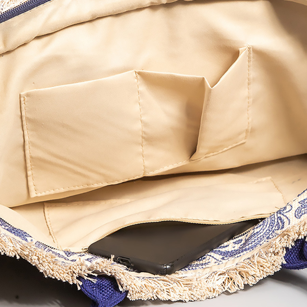 Flora | Tote Bag  - By Qivii