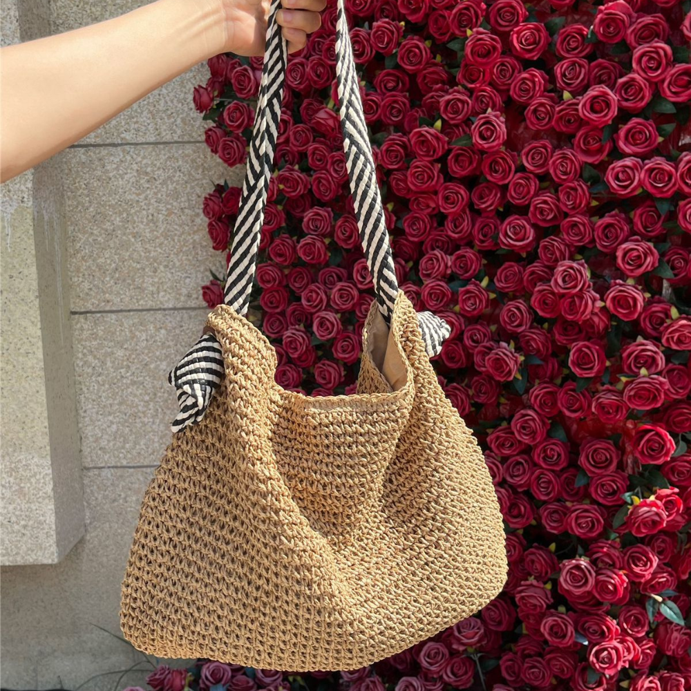 Namah | Shoulder Bag  - By Qivii
