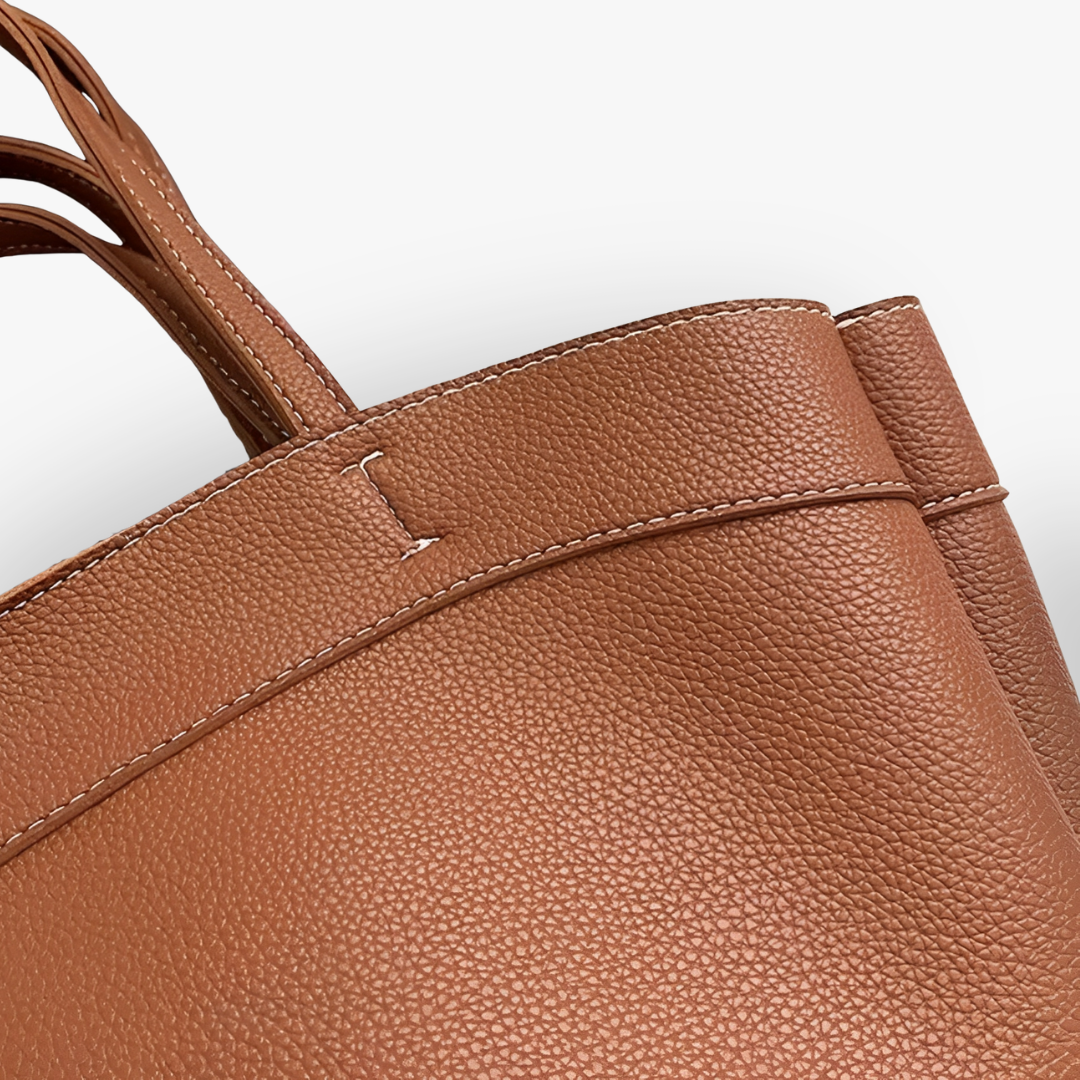 Aona | Tote Bag  - By Qivii