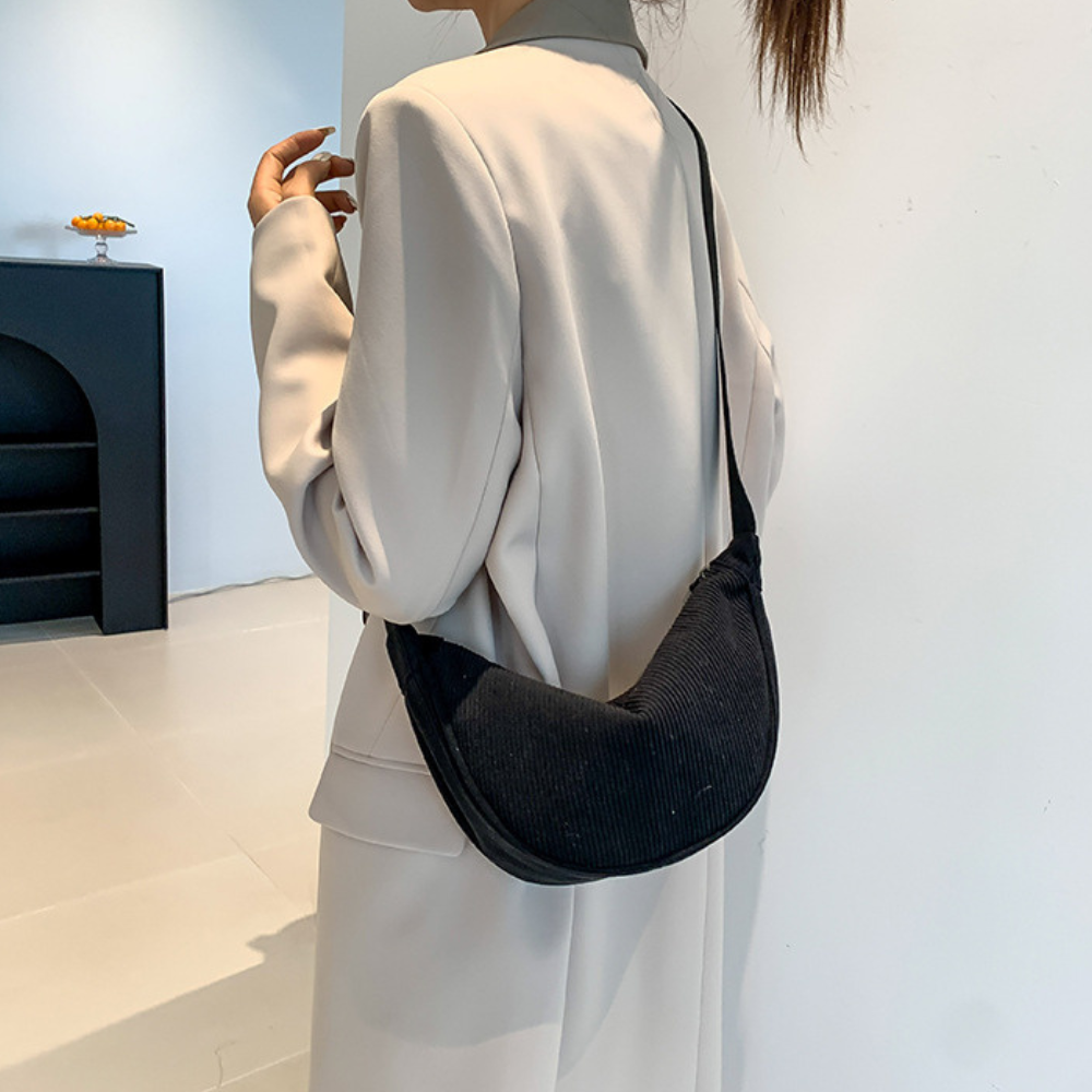 Fanna | Crossbody Belt Bag  - By Qivii