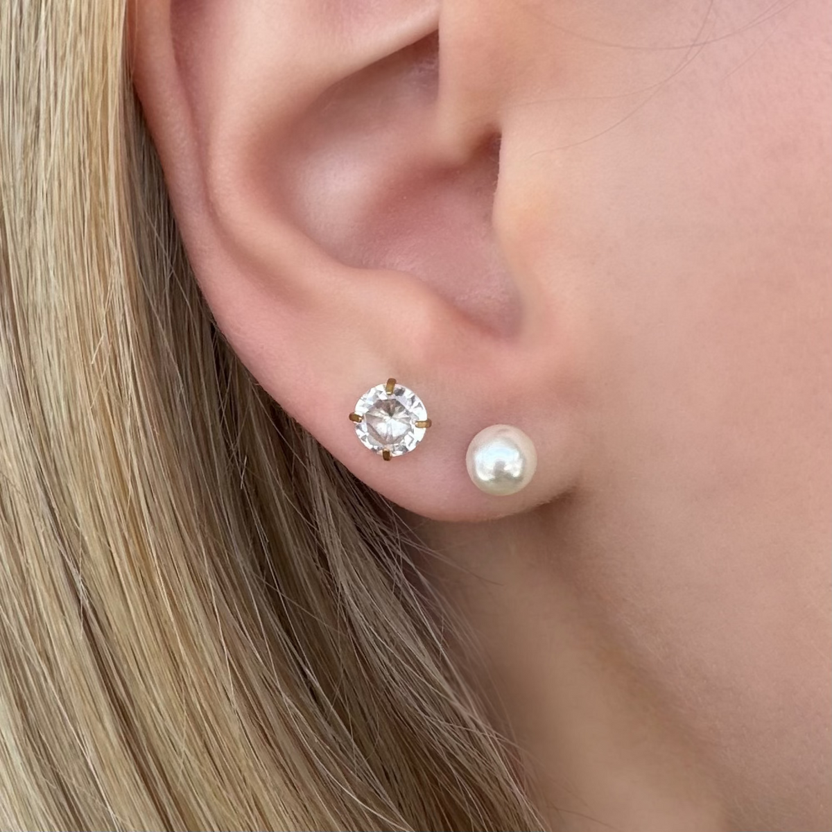 Timeless Babe Flat Back 2 Piece Earring Set Gold | By Qivii