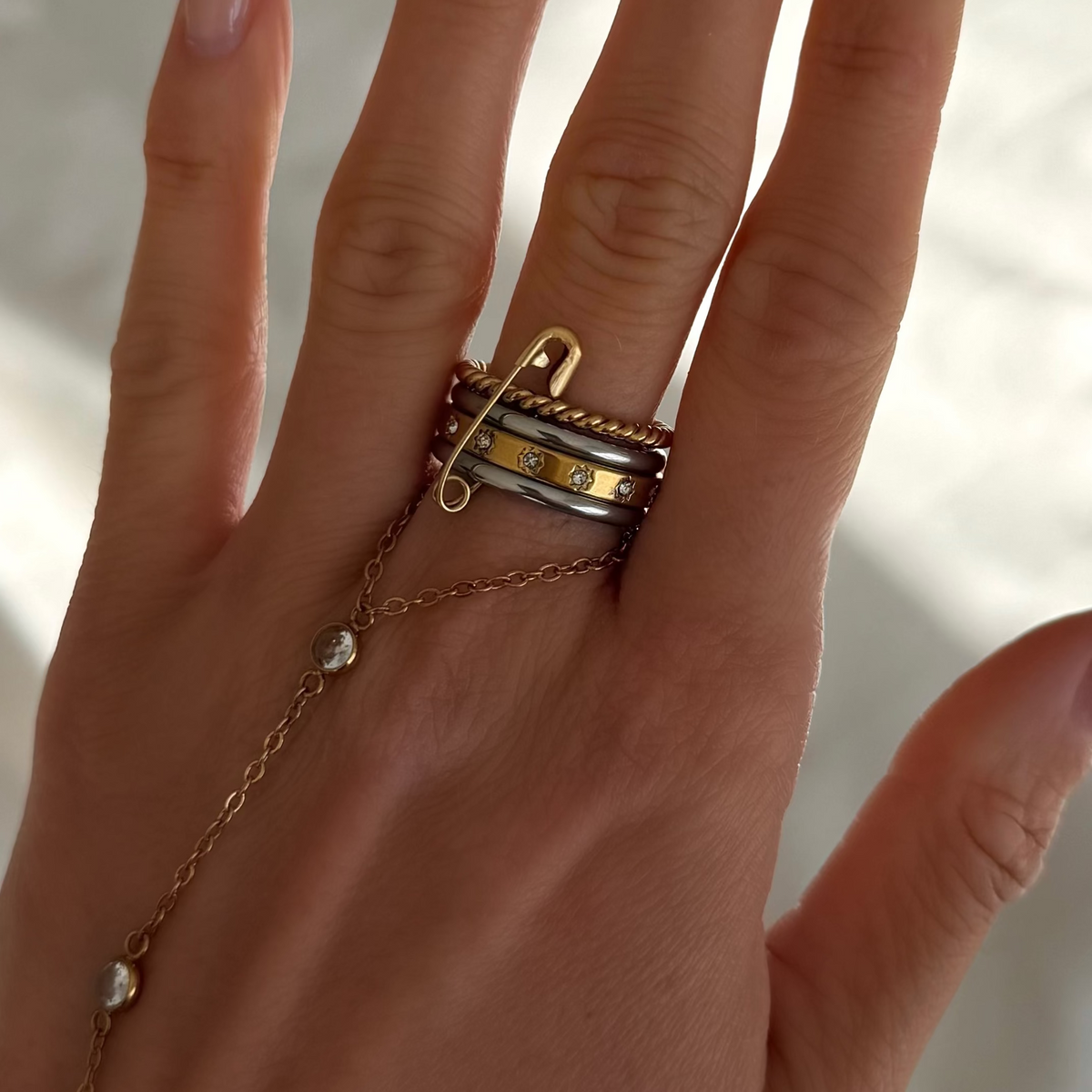 Safety Crush Ring | By Qivii