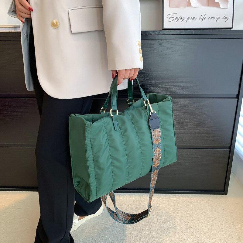 Lelah | Tote Bag  - By Qivii