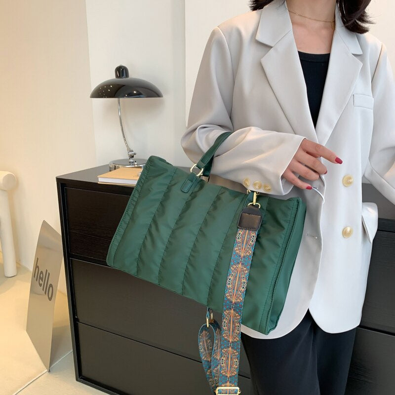 Lelah | Tote Bag  - By Qivii