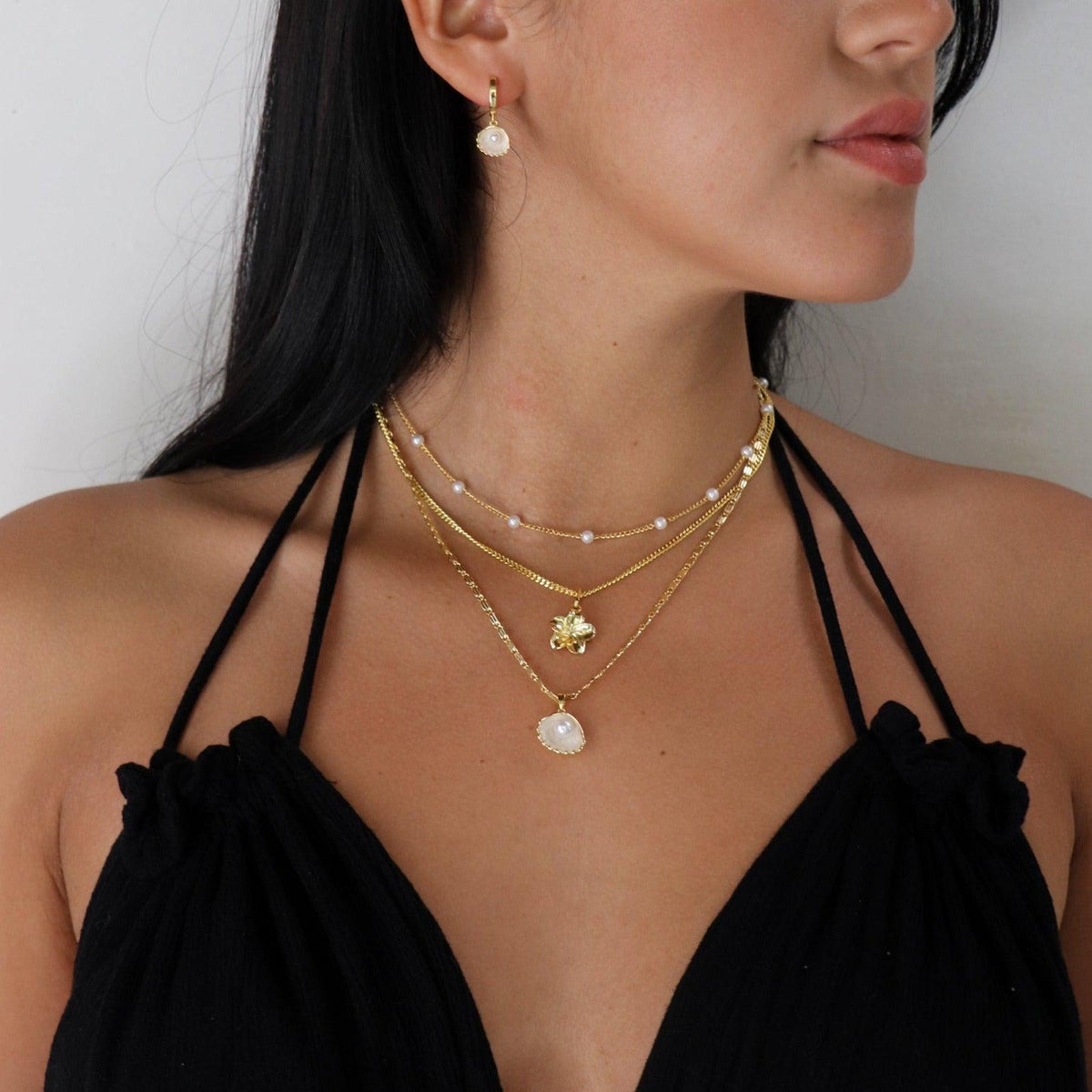 Hibiscus Necklace | By Qivii