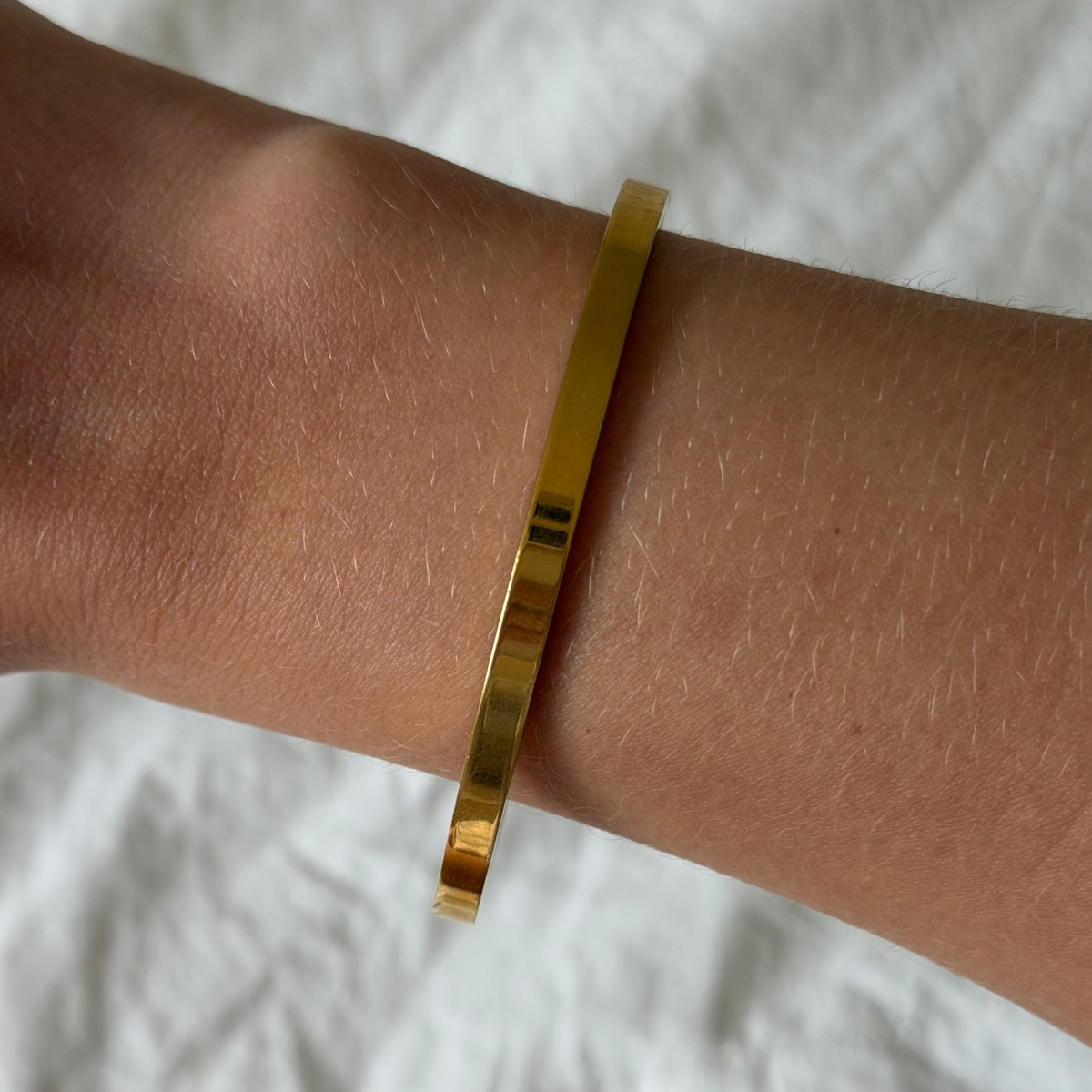 Evryday Bangle | By Qivii