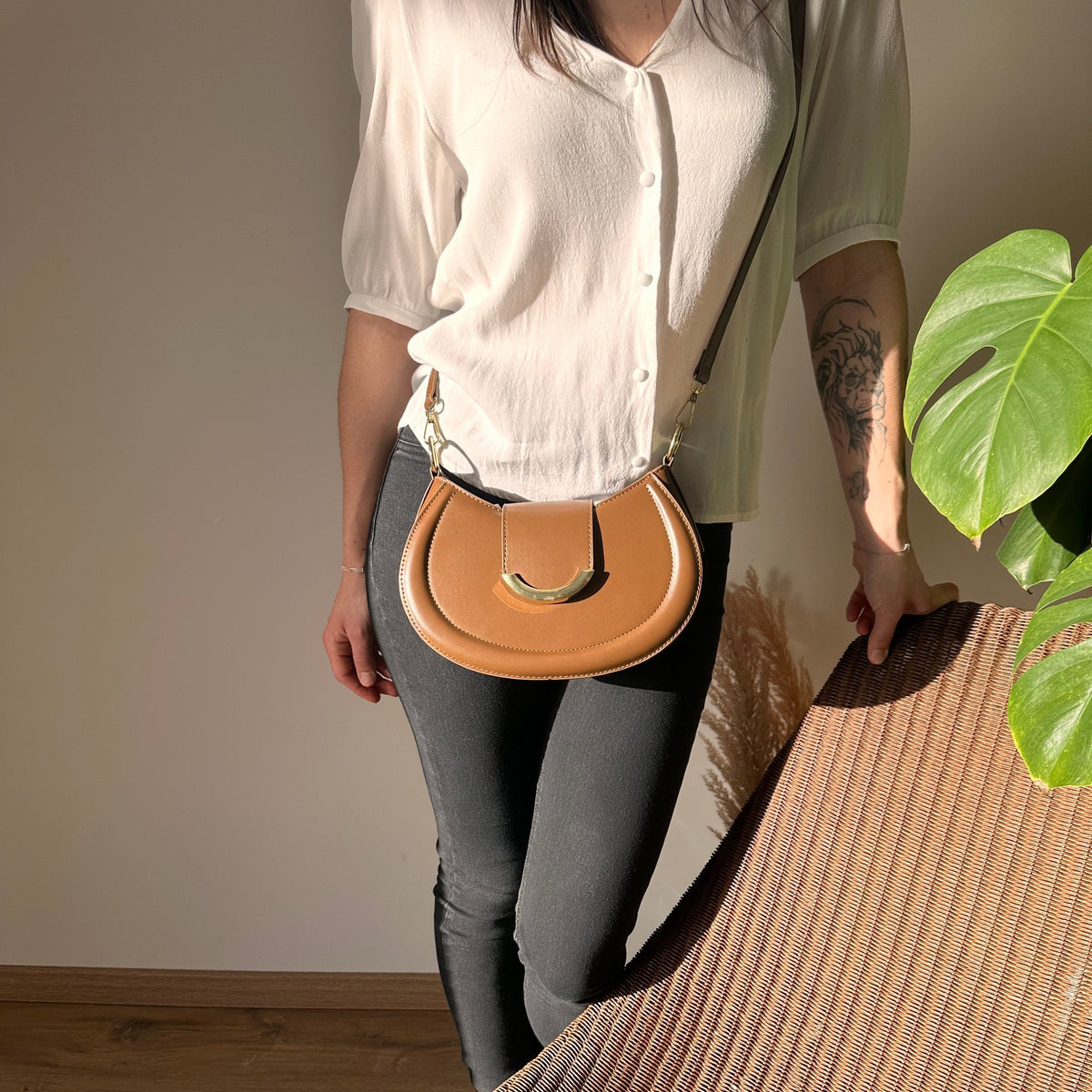 Lanna | Crossbody Bag  - By Qivii