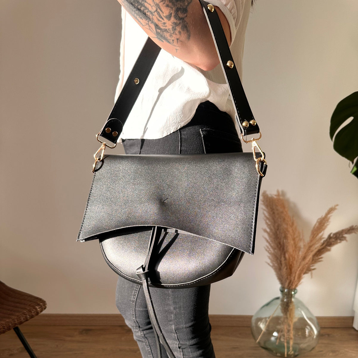 Lune | Crossbody Bag  - By Qivii