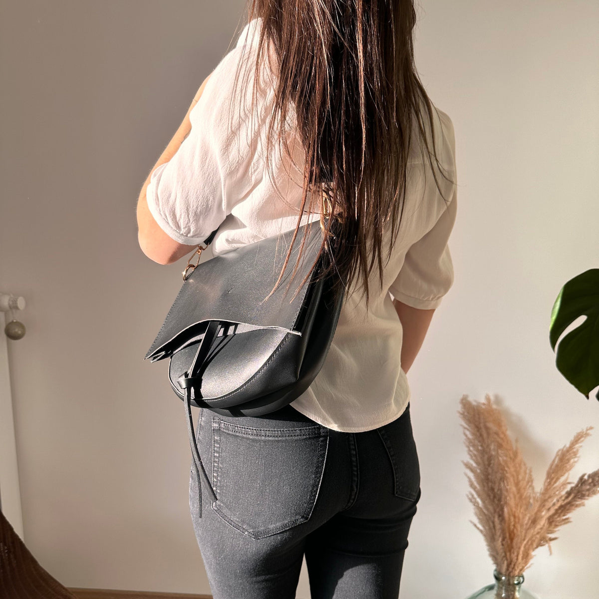 Lune | Crossbody Bag  - By Qivii