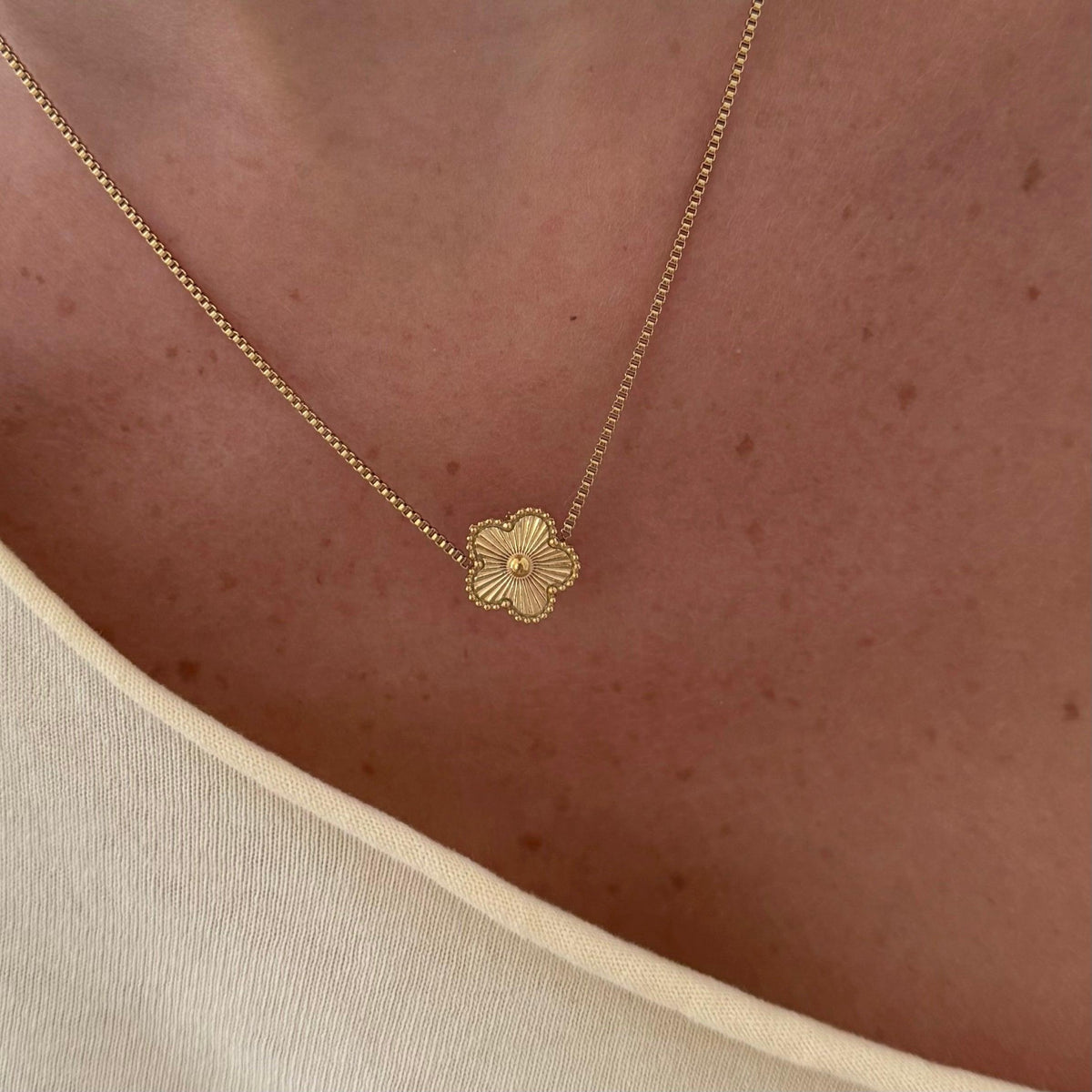 Lucky Bloom Necklace | By Qivii