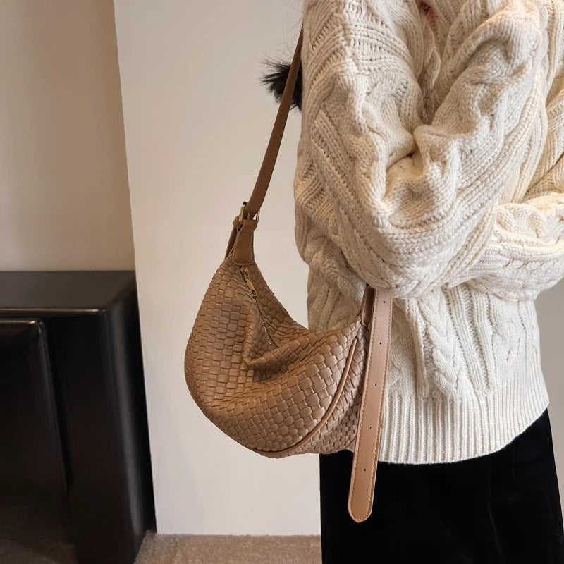 Cynha | Crossbody Bag  - By Qivii