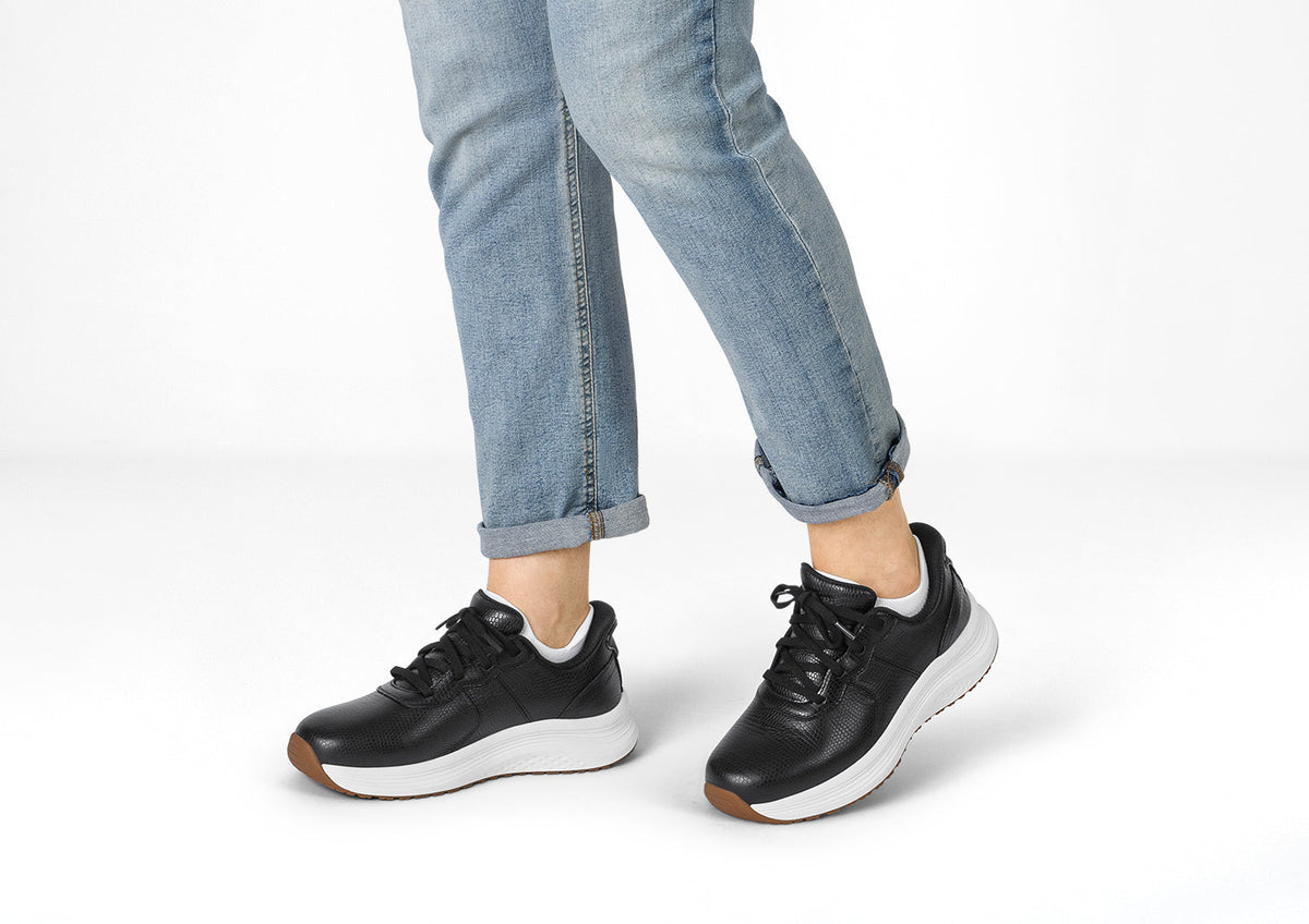 Vera - Der Hands-Free Komfort-Sneaker für aktive Tage  - By Qivii