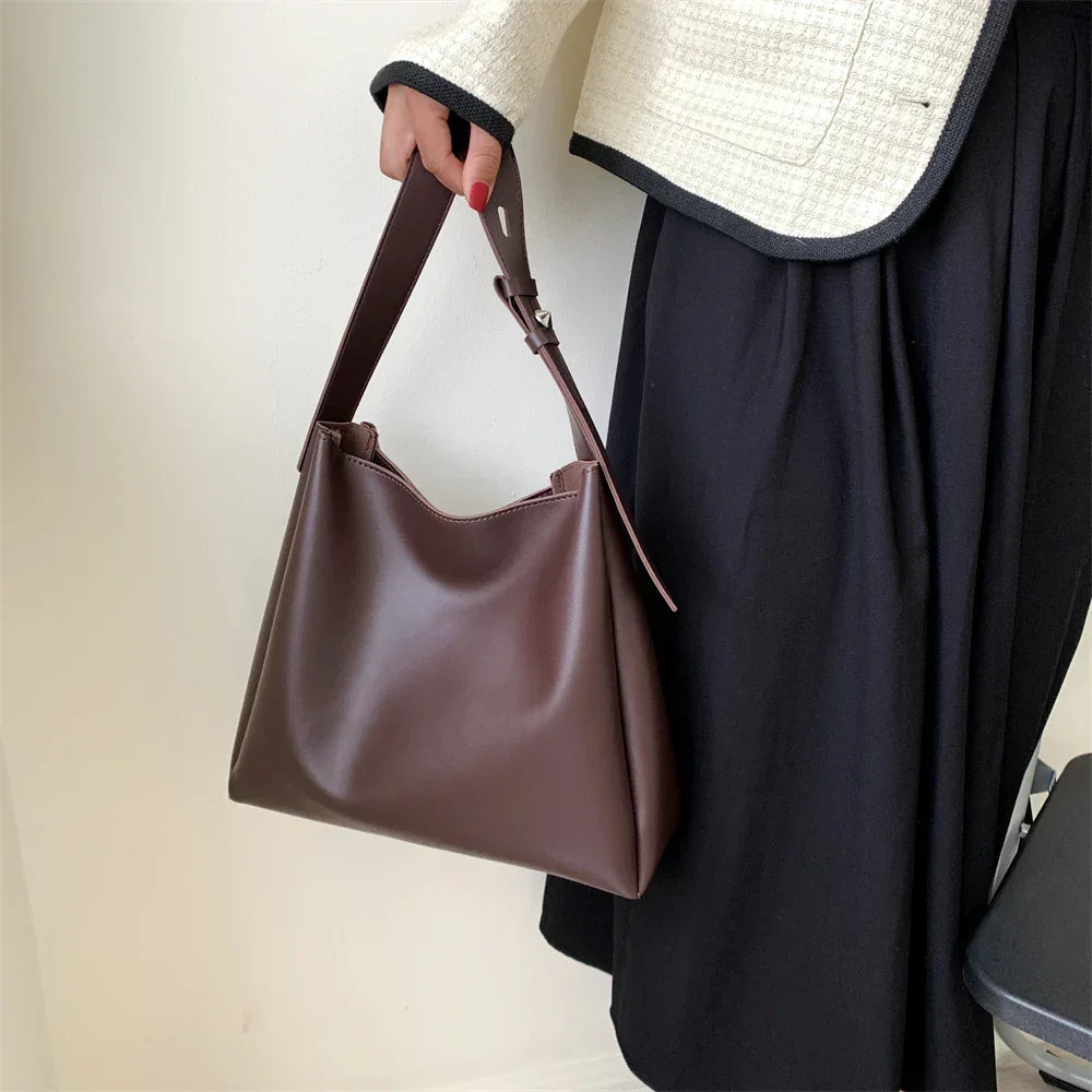 Maud | Hobo Bag  - By Qivii