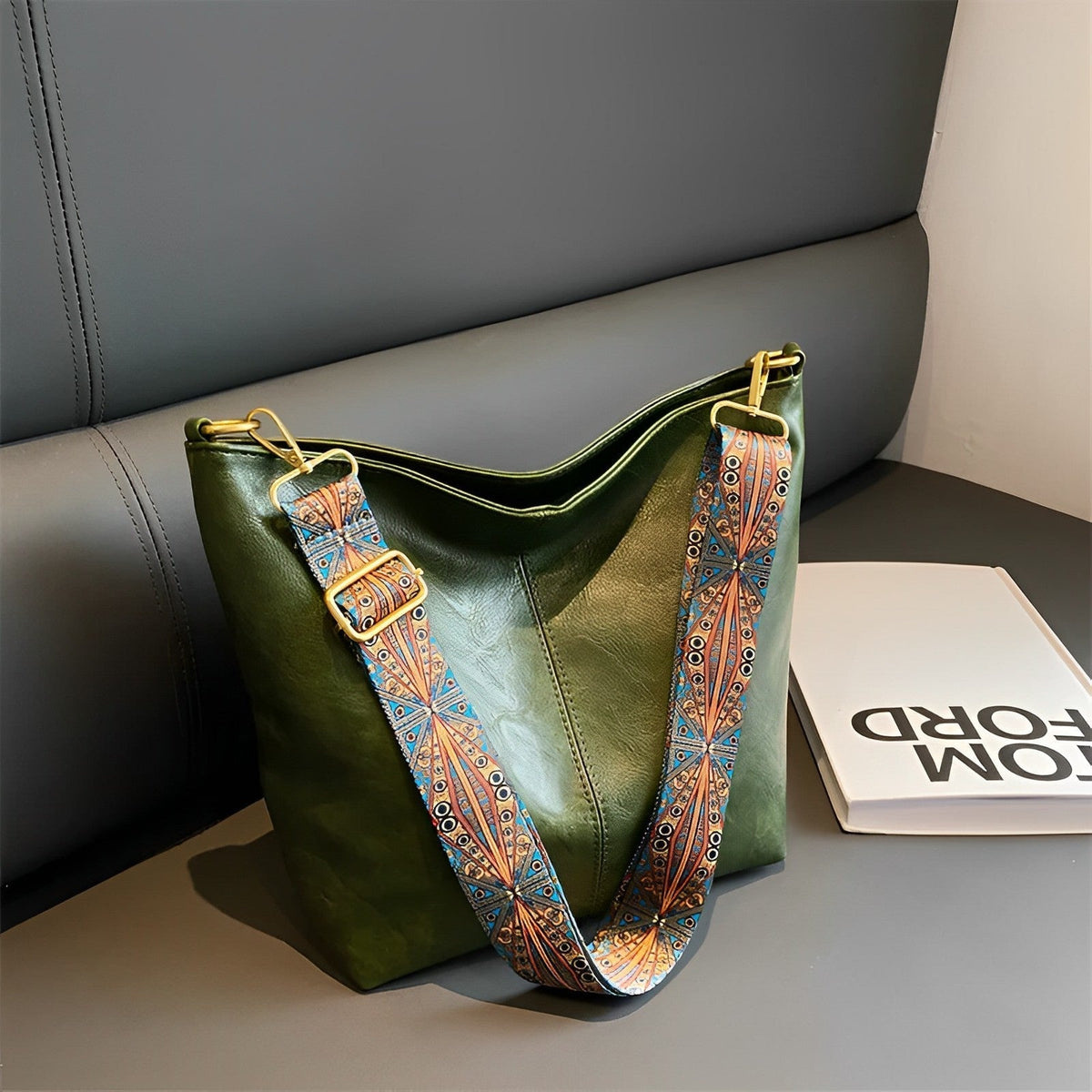Boyah | Crossbody Bag  - By Qivii