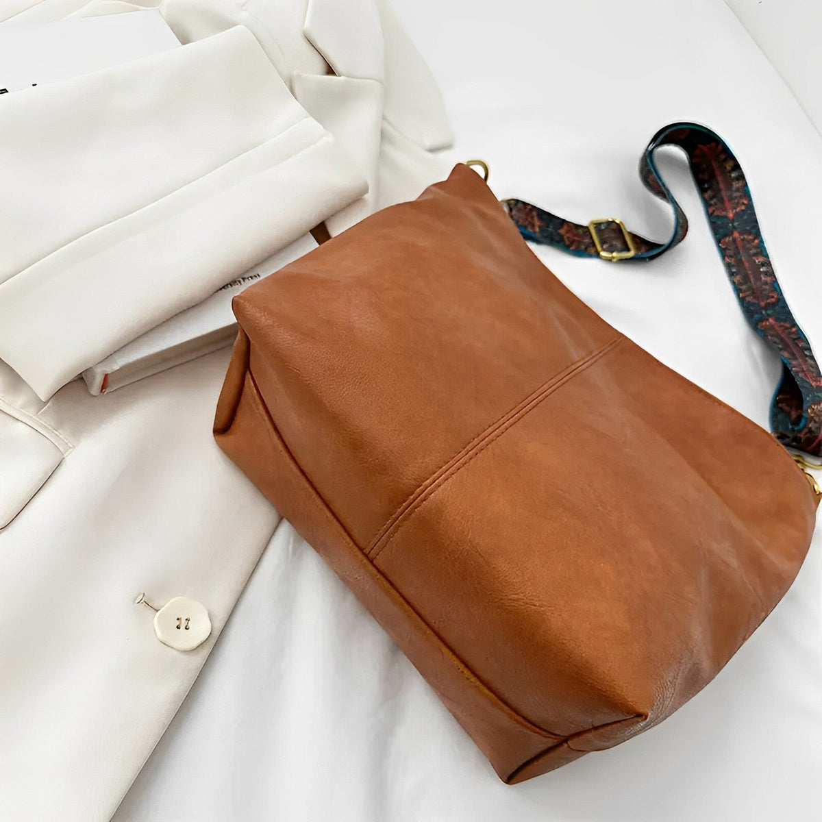 Boyah | Crossbody Bag  - By Qivii