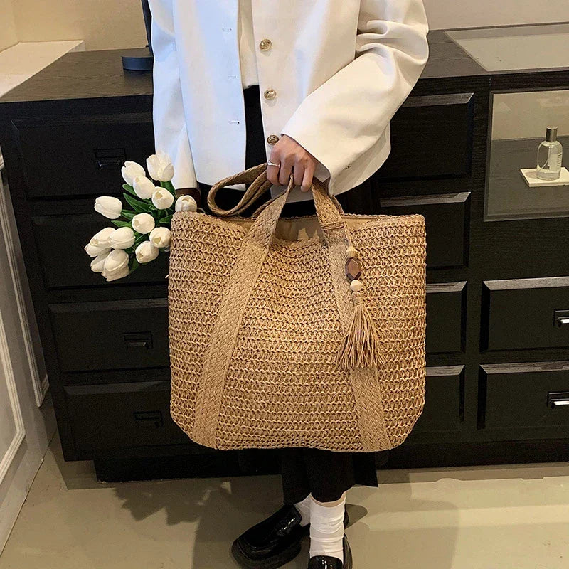 Totah | Tote Bag  - By Qivii