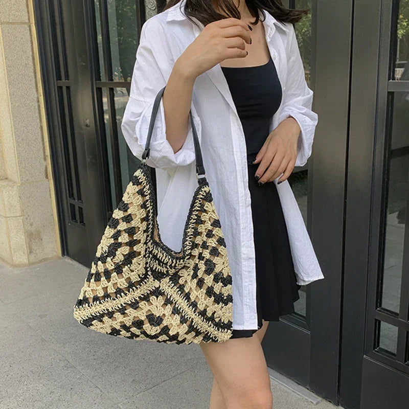 Blana | Tote Bag  - By Qivii