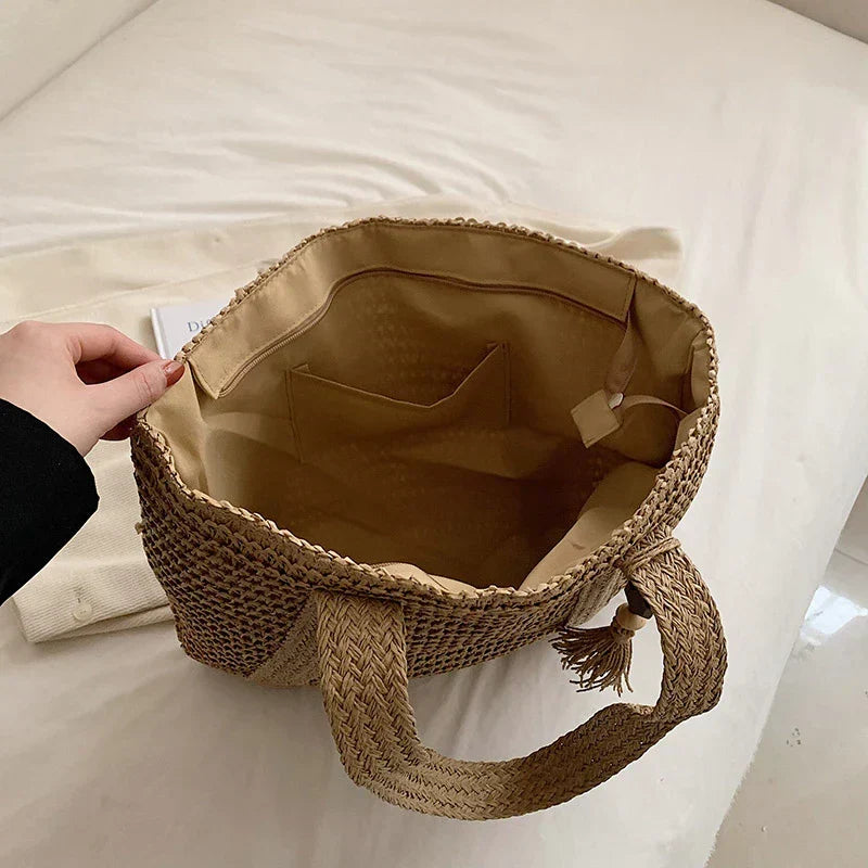 Totah | Tote Bag  - By Qivii