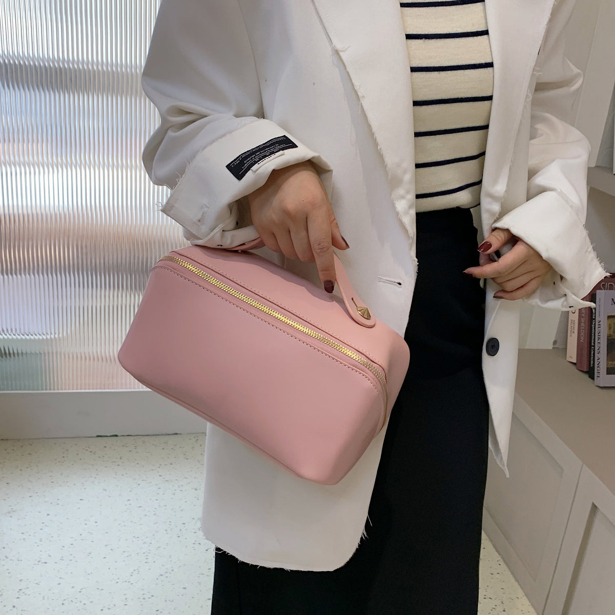 Tinah | Makeup Pouch  - By Qivii