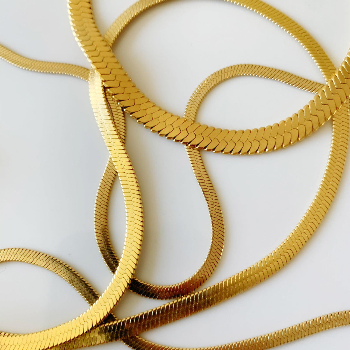 Shining Snake Necklace | By Qivii