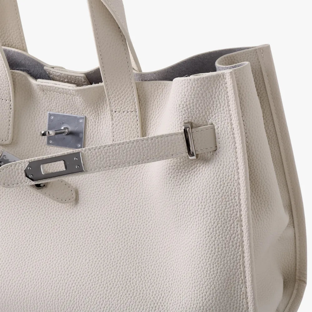 Loha | Tote Bag  - By Qivii