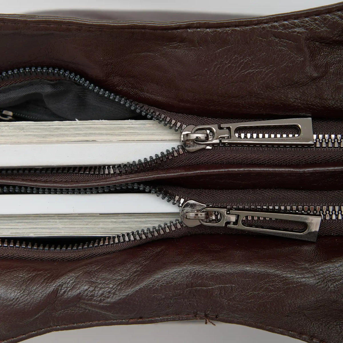 Launa | Crossbody Bag  - By Qivii
