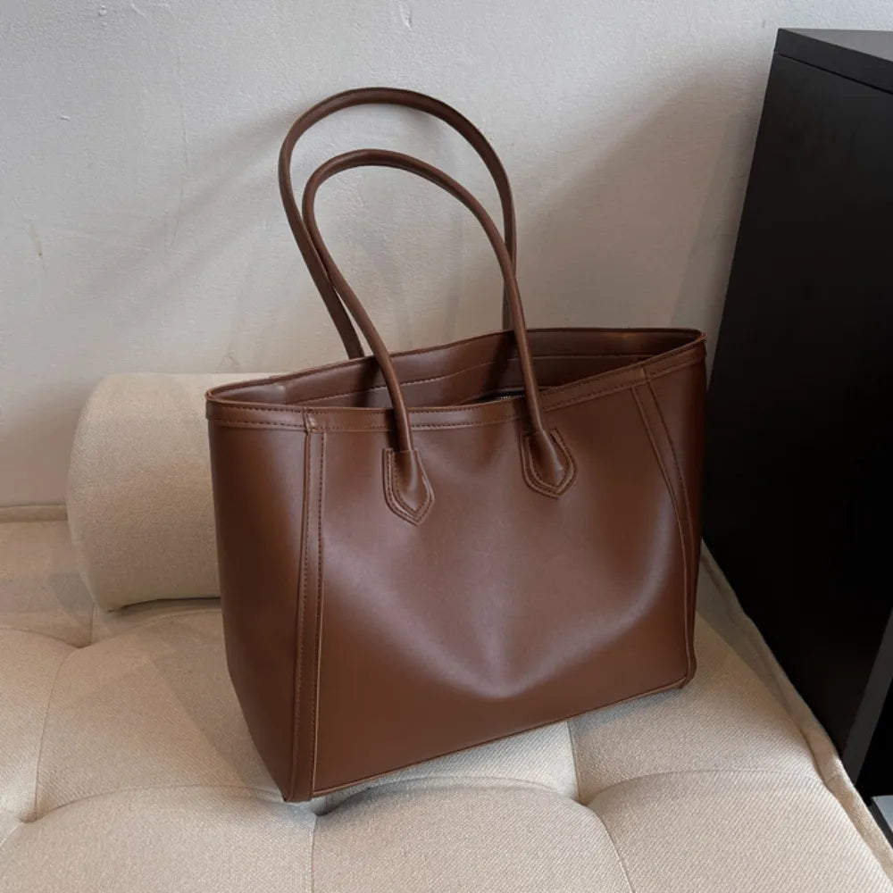 Elora | Tote Bag  - By Qivii