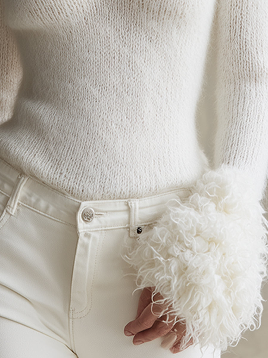 Stylish And Versatile Wool Cuffs White V-neck Slim-fit Sweater  - By Qivii