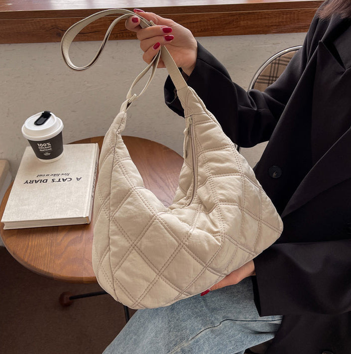 Selvane | Crossbody Bag  - By Qivii